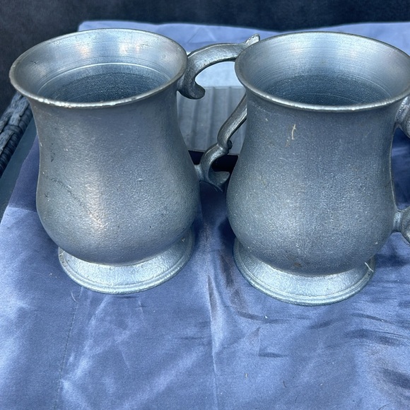 Armatale pewter tankards and plates serving set - Picture 2 of 6